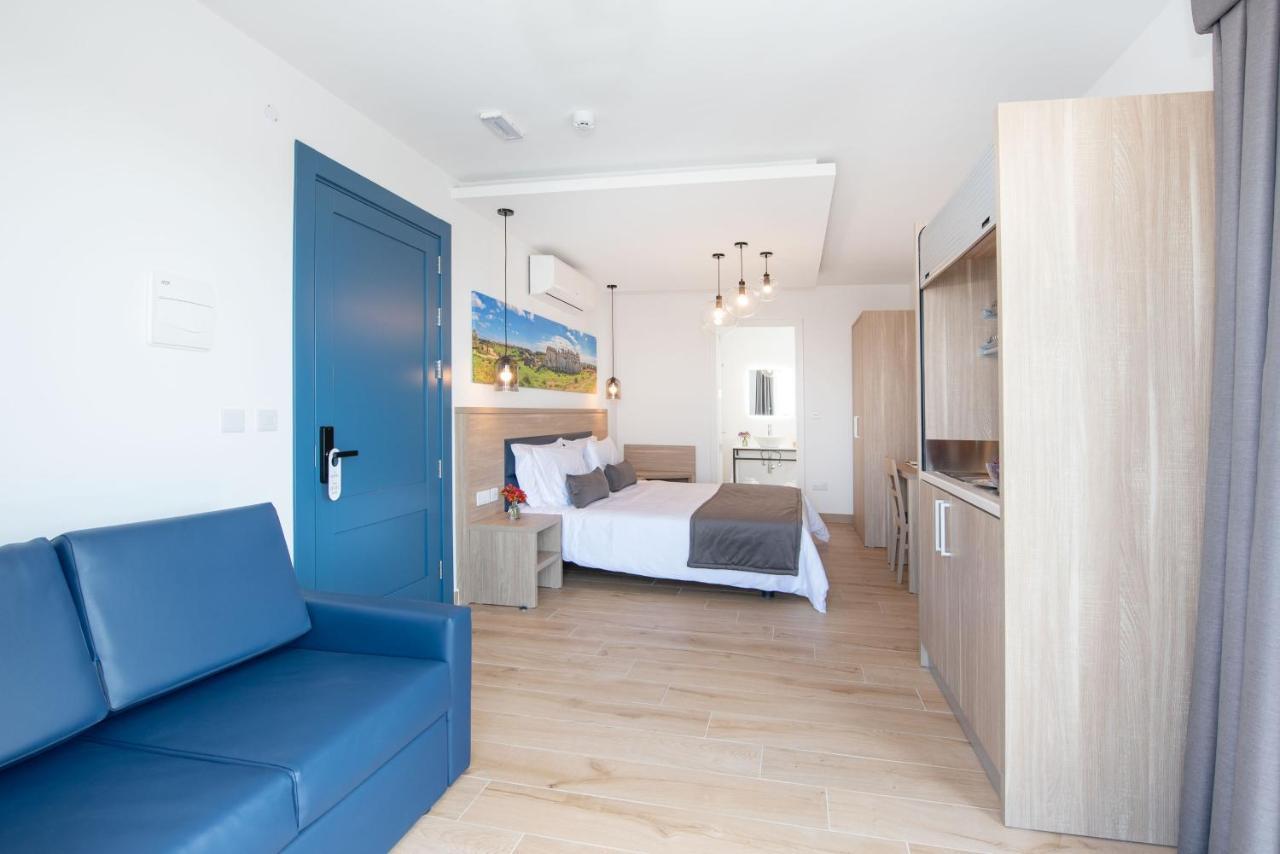 Georges Boutique Living